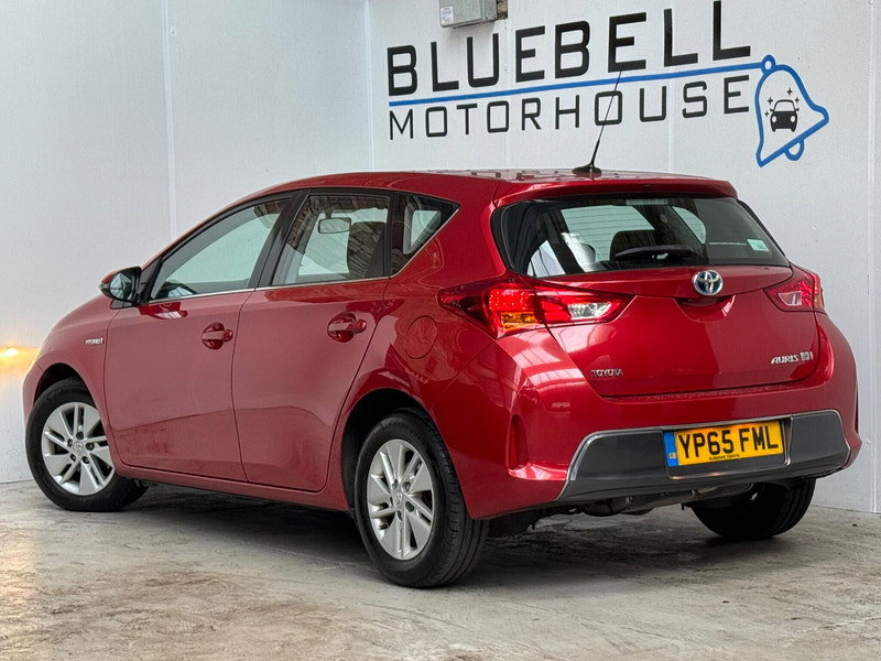 Toyota Auris 1.8 VVT-h Icon CVT Euro 5 (s/s) 5dr 5dr Automatic 2026