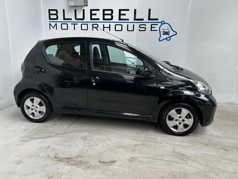 Toyota Aygo 1.0 VVT-i Black Euro 4 5dr (AC) 5dr Manual 2026