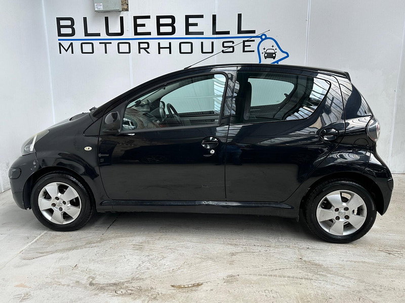 Toyota Aygo 1.0 VVT-i Black Euro 4 5dr (AC) 5dr Manual 2026