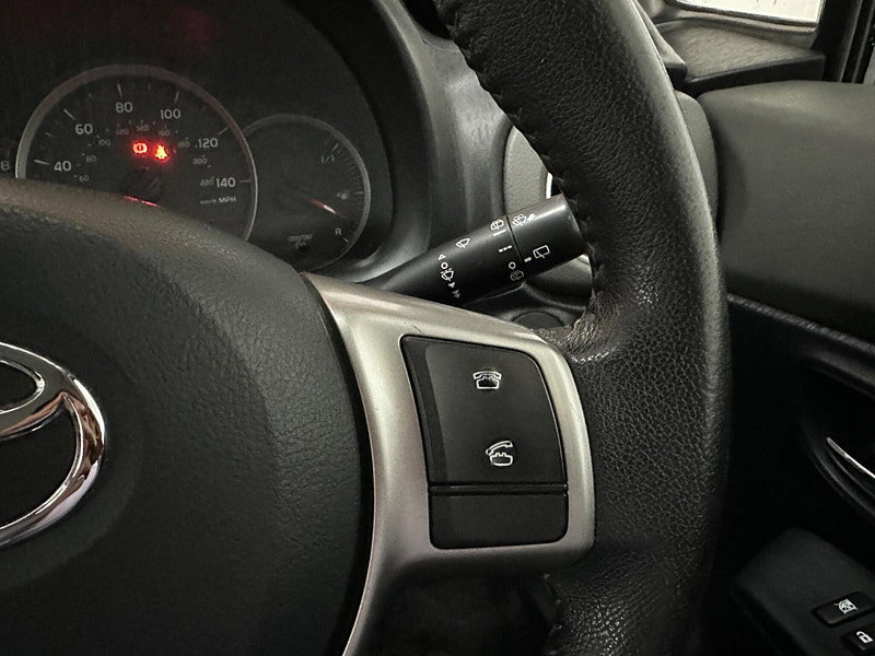 Toyota Yaris 1.33 Dual VVT-i TR Hatchback 5dr Petrol Manual Euro 5 (101 ps) 5dr Manual 2026