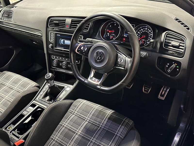Volkswagen Golf 2.0 TDI BlueMotion Tech GTD (Nav) Estate 5dr Diesel Manual Euro 6 (s/s) (184 ps) 5dr Manual 2026