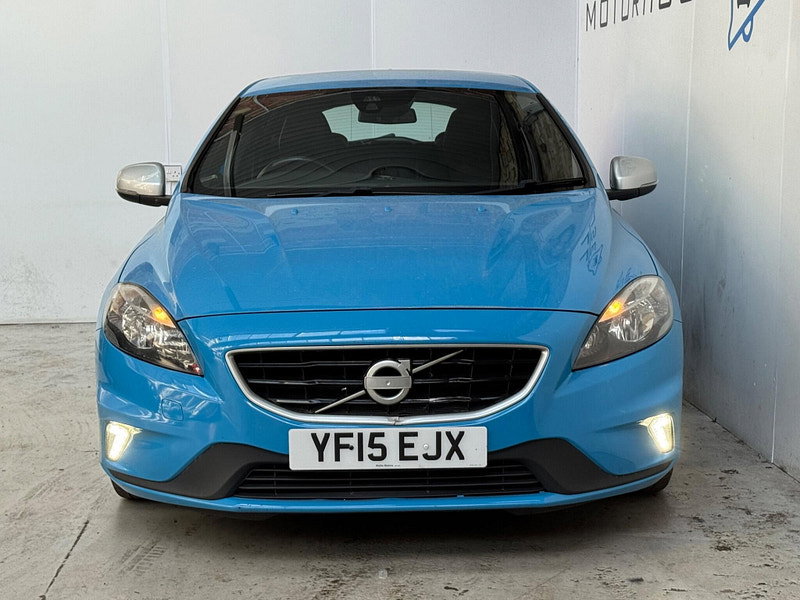 Volvo V40 2.0 D2 R-Design Euro 6 (s/s) 5dr 5dr Manual 2026