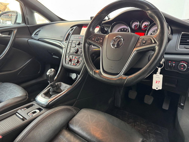 Vauxhall Cascada 1.6i Turbo Elite Euro 6 (s/s) 2dr 2dr Manual 2026
