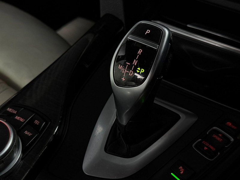 BMW 3 Series 2.0 320d BluePerformance M Sport Auto Euro 6 (s/s) 4dr 4dr Automatic 2026
