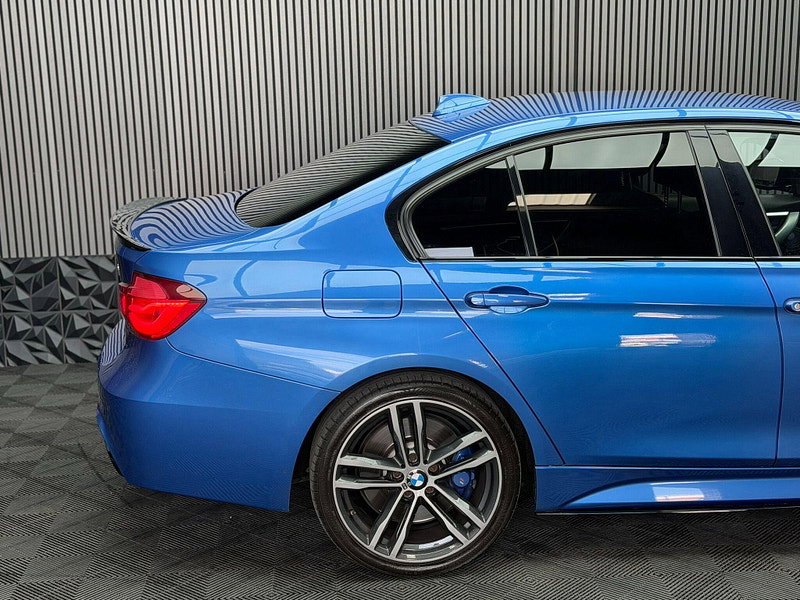 BMW 3 Series 3.0 330d M Sport Shadow Edition Auto xDrive Euro 6 (s/s) 4dr 4dr Automatic 2026