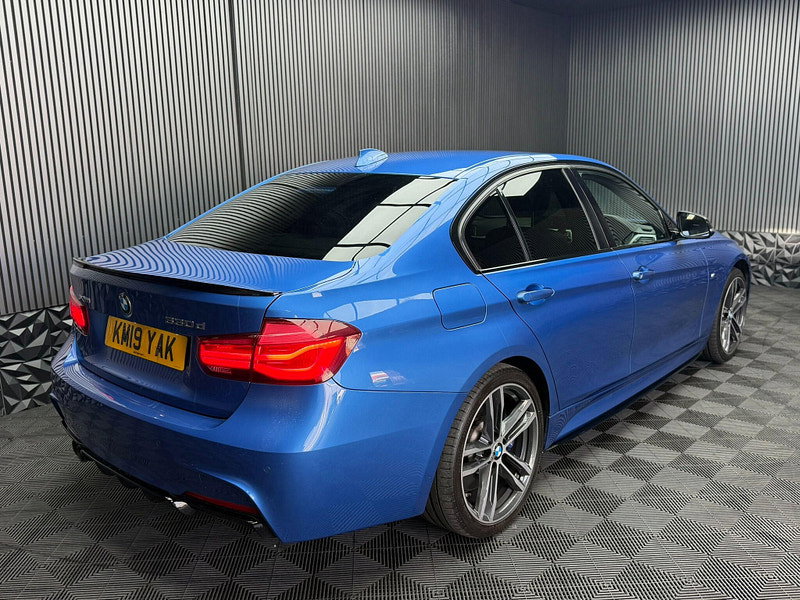 BMW 3 Series 3.0 330d M Sport Shadow Edition Auto xDrive Euro 6 (s/s) 4dr 4dr Automatic 2026