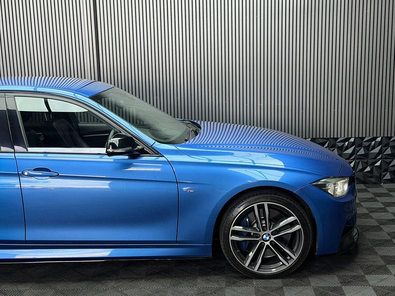 BMW 3 Series 3.0 330d M Sport Shadow Edition Auto xDrive Euro 6 (s/s) 4dr 4dr Automatic 2026