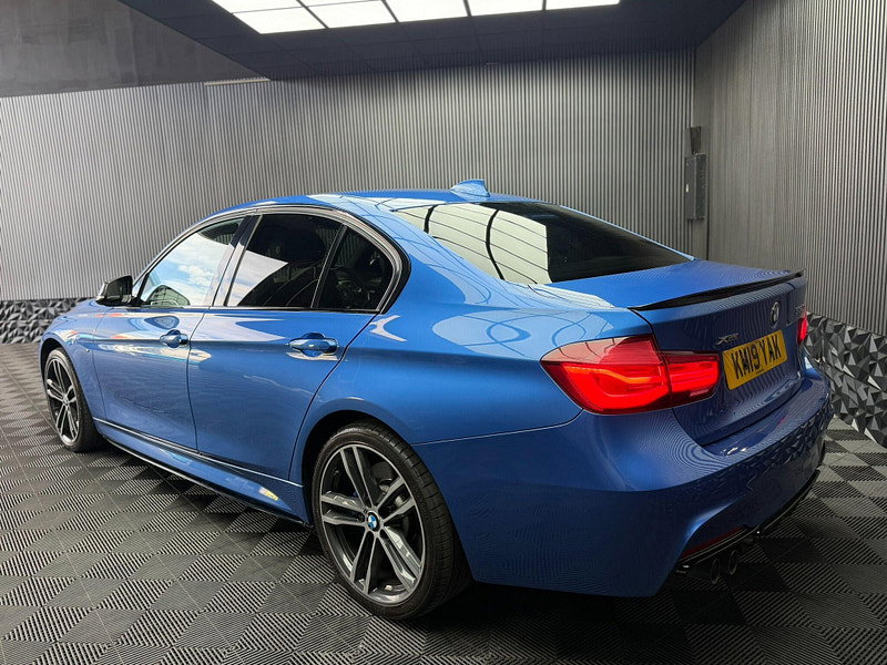 BMW 3 Series 3.0 330d M Sport Shadow Edition Auto xDrive Euro 6 (s/s) 4dr 4dr Automatic 2026
