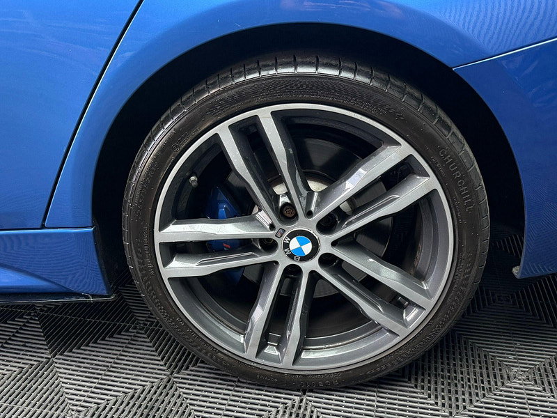 BMW 3 Series 3.0 330d M Sport Shadow Edition Auto xDrive Euro 6 (s/s) 4dr 4dr Automatic 2026