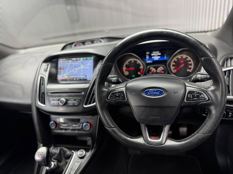Ford Focus 2.0 TDCi ST-2 Euro 6 (s/s) 5dr 5dr Manual 2026