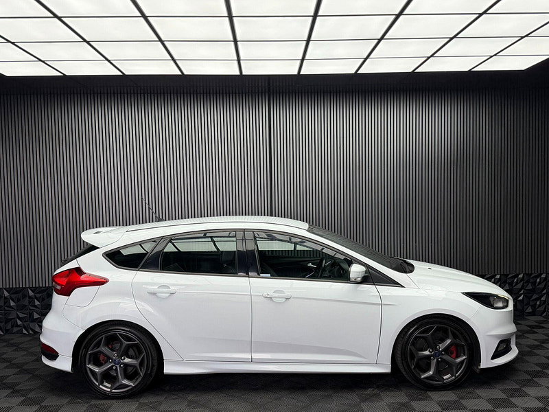 Ford Focus 2.0 TDCi ST-2 Euro 6 (s/s) 5dr 5dr Manual 2026