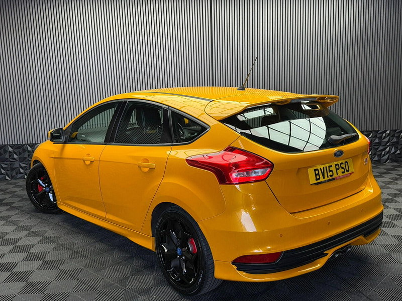 Ford Focus 2.0 TDCi ST-2 Euro 6 (s/s) 5dr 5dr Manual 2026