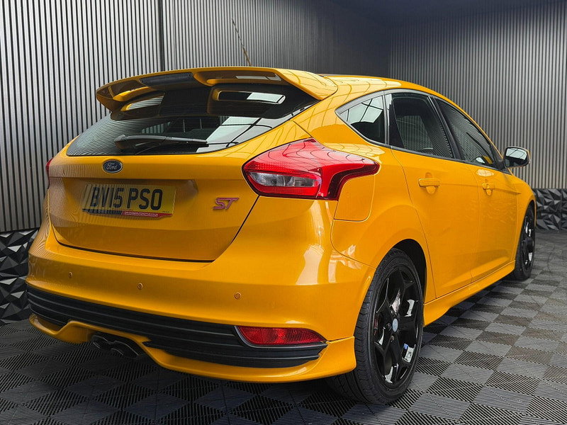 Ford Focus 2.0 TDCi ST-2 Euro 6 (s/s) 5dr 5dr Manual 2026
