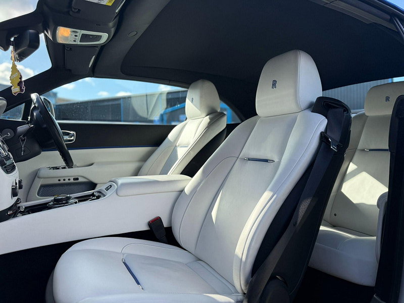 Rolls-Royce Dawn 6.6 V12 Auto Euro 6 2dr 2dr Automatic 2026