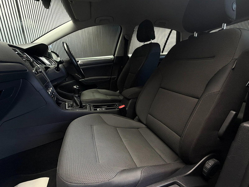 Volkswagen Golf 1.0 TSI SE Euro 6 (s/s) 5dr 5dr Manual 2026