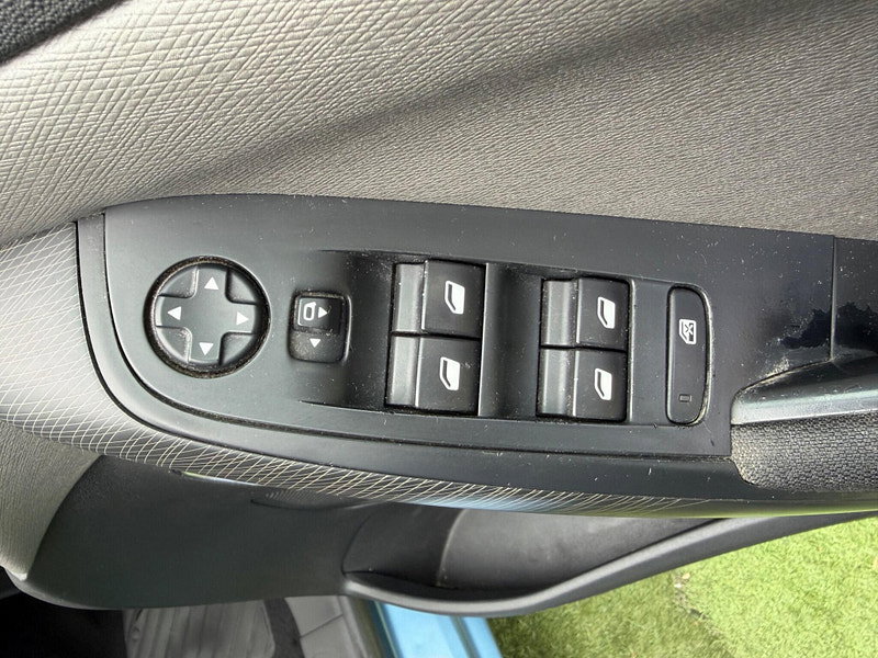 Citroen Grand C4 Picasso 1.6 e-HDi Airdream Exclusive MPV 5dr Diesel ETG6 Euro 5 (s/s) (115 ps) 5dr Automatic 2026