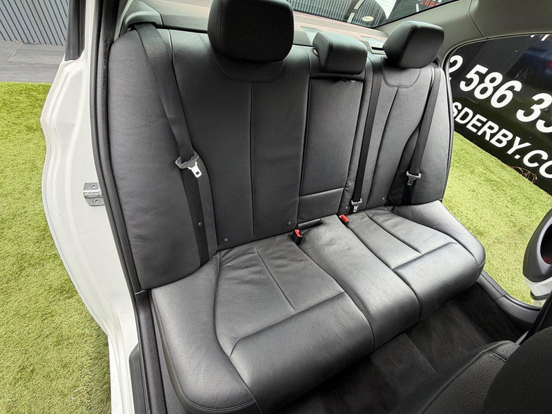 BMW 3 Series 2.0 320d ED EfficientDynamics Business Saloon 4dr Diesel Manual Euro 5 (s/s) (163 ps) 4dr Manual 2026