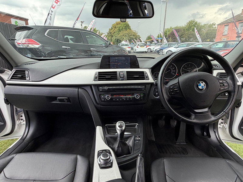 BMW 3 Series 2.0 320d ED EfficientDynamics Business Saloon 4dr Diesel Manual Euro 5 (s/s) (163 ps) 4dr Manual 2026