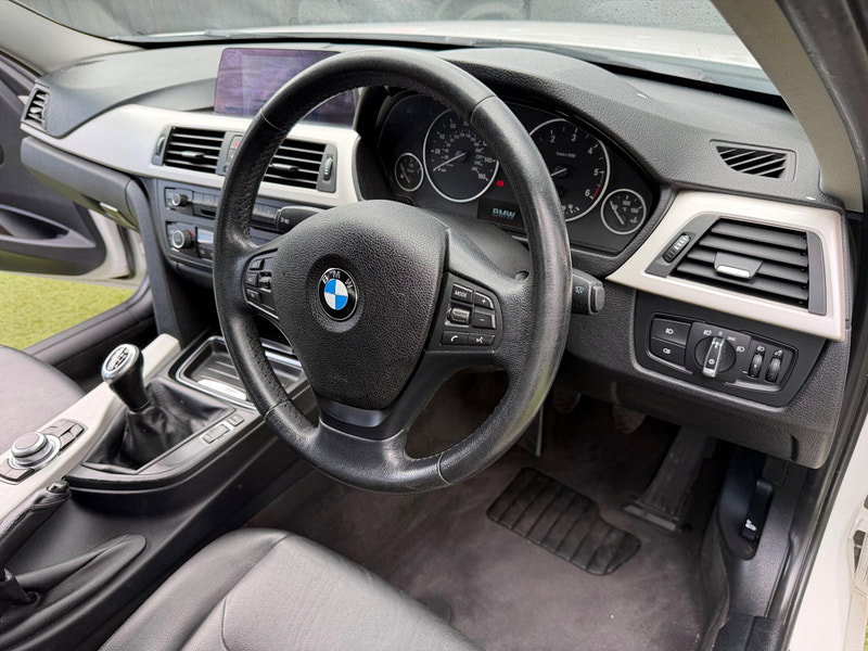 BMW 3 Series 2.0 320d ED EfficientDynamics Business Saloon 4dr Diesel Manual Euro 5 (s/s) (163 ps) 4dr Manual 2026