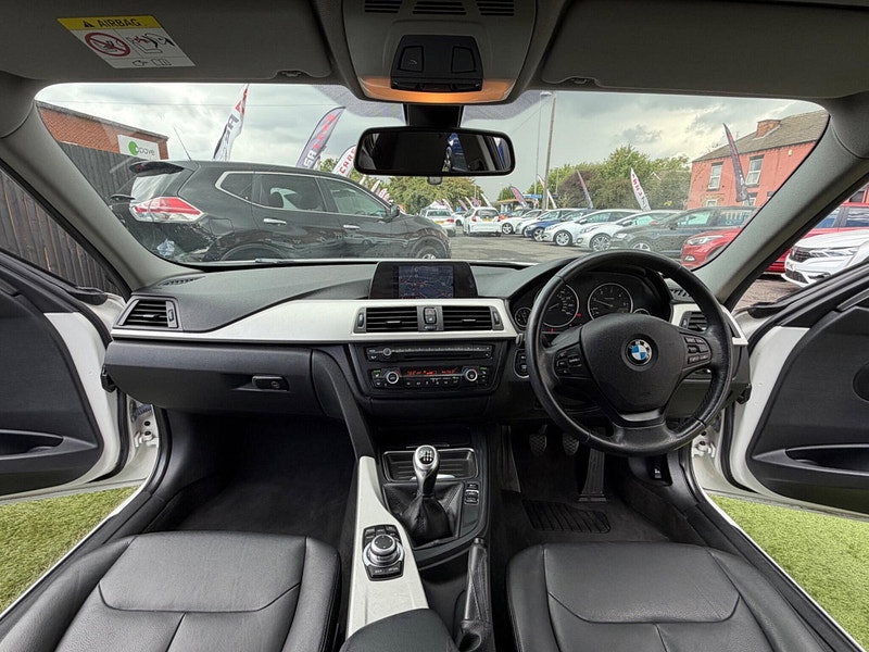 BMW 3 Series 2.0 320d ED EfficientDynamics Business Saloon 4dr Diesel Manual Euro 5 (s/s) (163 ps) 4dr Manual 2026