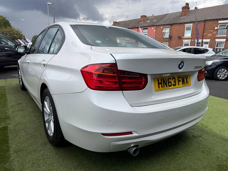 BMW 3 Series 2.0 320d ED EfficientDynamics Business Saloon 4dr Diesel Manual Euro 5 (s/s) (163 ps) 4dr Manual 2026
