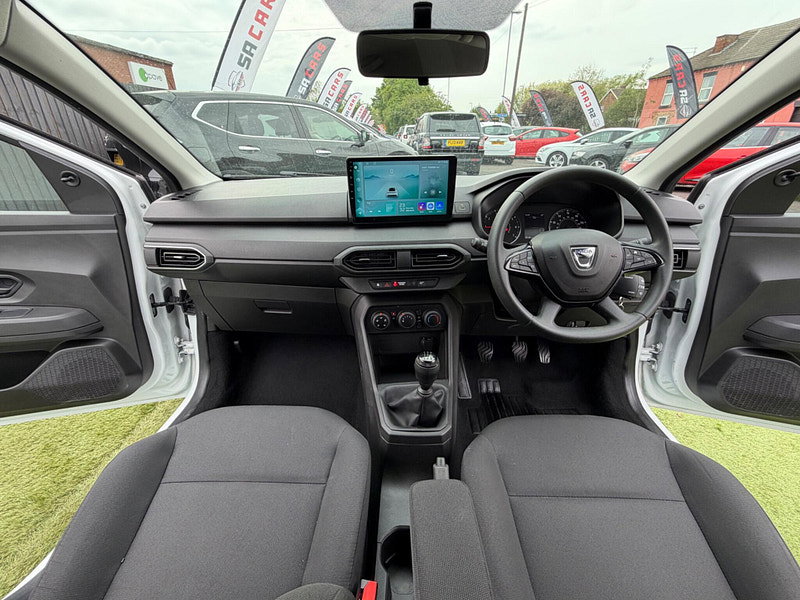 Dacia Sandero 1.0 SCe Essential Hatchback 5dr Petrol Manual Euro 6 (s/s) (65 ps) 5dr Manual 2026