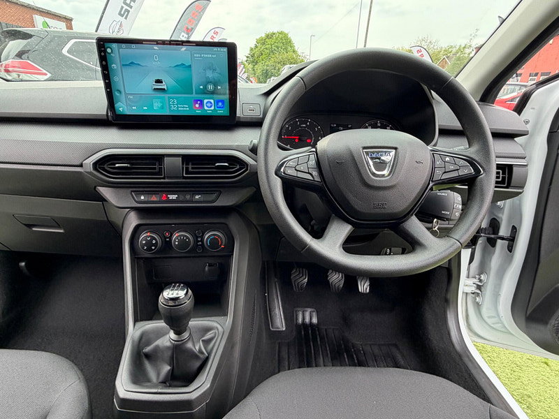 Dacia Sandero 1.0 SCe Essential Hatchback 5dr Petrol Manual Euro 6 (s/s) (65 ps) 5dr Manual 2026