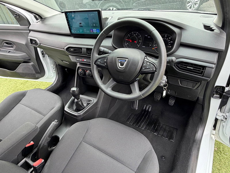 Dacia Sandero 1.0 SCe Essential Hatchback 5dr Petrol Manual Euro 6 (s/s) (65 ps) 5dr Manual 2026