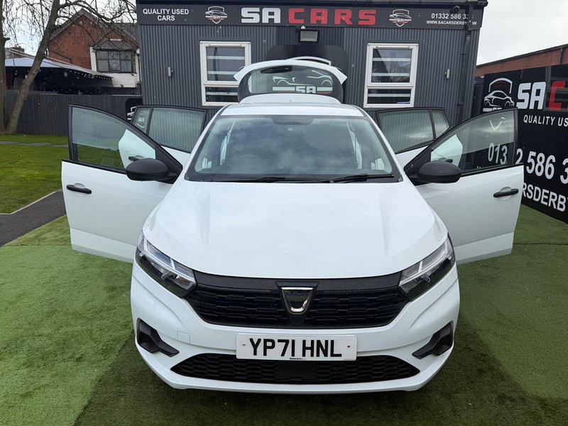 Dacia Sandero 1.0 SCe Essential Hatchback 5dr Petrol Manual Euro 6 (s/s) (65 ps) 5dr Manual 2026