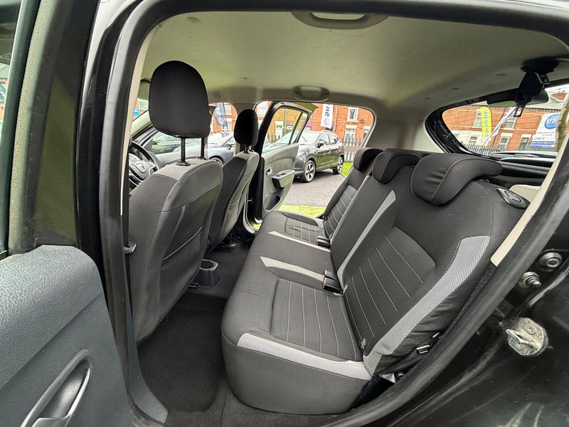 Dacia Sandero Stepway 1.5 dCi Laureate Hatchback 5dr Diesel Manual Euro 6 (s/s) (90 ps) 5dr Manual 2026