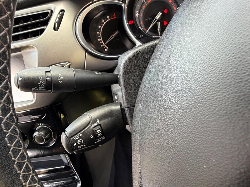 DS Automobiles DS 3 1.2 PureTech Chic Hatchback 3dr Petrol Manual Euro 6 (82 ps) 3dr Manual 2026