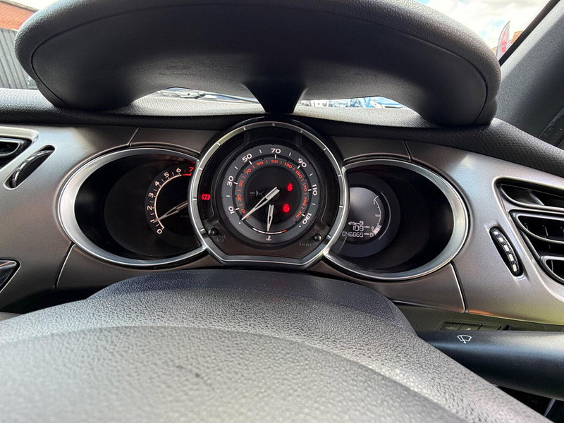 DS Automobiles DS 3 1.2 PureTech Chic Hatchback 3dr Petrol Manual Euro 6 (82 ps) 3dr Manual 2026