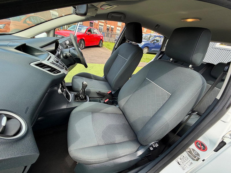 Ford Fiesta 1.25 Edge Hatchback 5dr Petrol Manual (124 g/km, 59 bhp) 5dr Manual 2026
