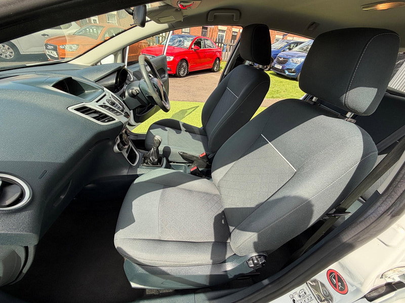 Ford Fiesta 1.25 Edge Hatchback 5dr Petrol Manual (124 g/km, 59 bhp) 5dr Manual 2026