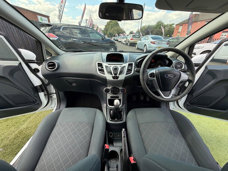 Ford Fiesta 1.25 Edge Hatchback 5dr Petrol Manual (124 g/km, 59 bhp) 5dr Manual 2026