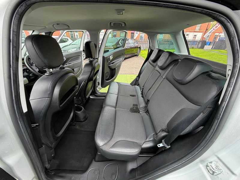 Fiat 500L 1.6 MultiJet Beats Edition MPV 5dr Diesel Manual Euro 5 (s/s) (105 bhp) 5dr Manual 2026