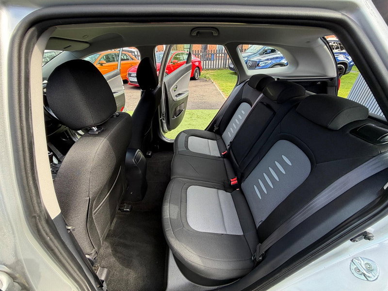 Kia Ceed 1.6 CRDi 2 Sportswagon 5dr Diesel Auto Euro 5 (126 bhp) 5dr Automatic 2026