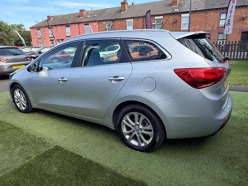 Kia Ceed 1.6 CRDi 2 Sportswagon 5dr Diesel Auto Euro 5 (126 bhp) 5dr Automatic 2026