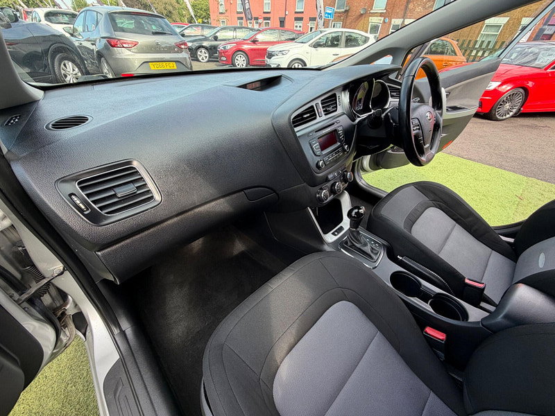 Kia Ceed 1.6 CRDi 2 Sportswagon 5dr Diesel Auto Euro 5 (126 bhp) 5dr Automatic 2026