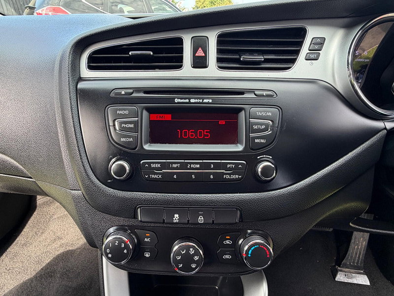 Kia Ceed 1.6 CRDi 2 Sportswagon 5dr Diesel Auto Euro 5 (126 bhp) 5dr Automatic 2026