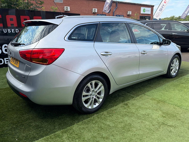 Kia Ceed 1.6 CRDi 2 Sportswagon 5dr Diesel Auto Euro 5 (126 bhp) 5dr Automatic 2026
