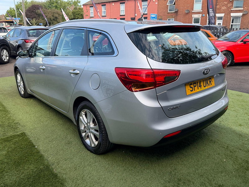 Kia Ceed 1.6 CRDi 2 Sportswagon 5dr Diesel Auto Euro 5 (126 bhp) 5dr Automatic 2026