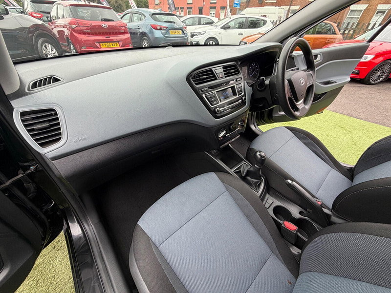 Hyundai I20 1.2 S Air Hatchback 5dr Petrol Manual Euro 6 (75 ps) 5dr Manual 2026