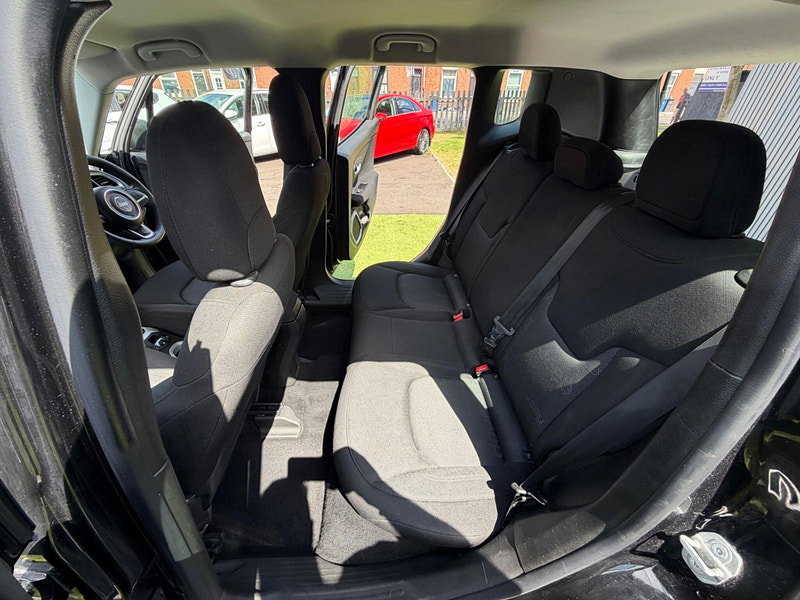 Jeep Renegade 1.6 E-TorQ Sport SUV 5dr Petrol Manual Euro 6 (s/s) (110 ps) 5dr Manual 2026