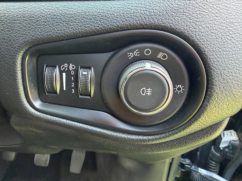 Jeep Renegade 1.6 E-TorQ Sport SUV 5dr Petrol Manual Euro 6 (s/s) (110 ps) 5dr Manual 2026
