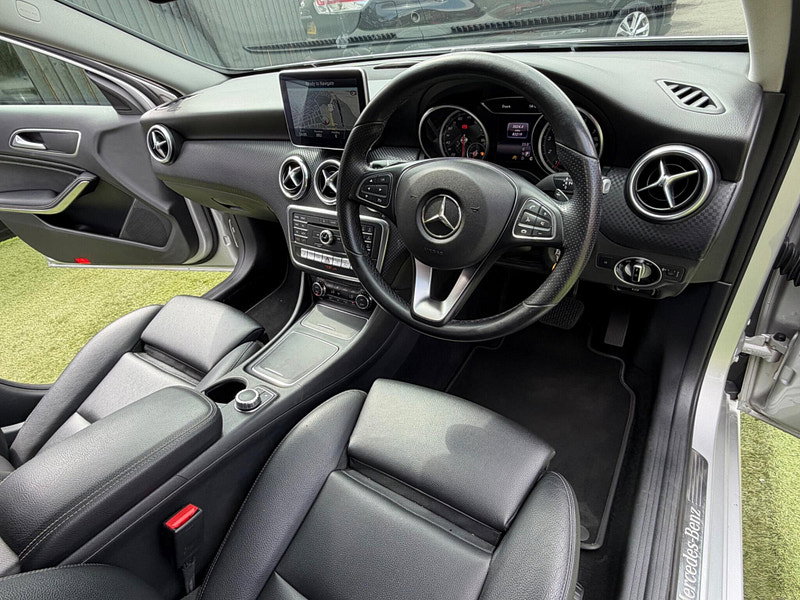 Mercedes-Benz A Class 1.6 A180 Sport (Executive) Hatchback 5dr Petrol 7G-DCT Euro 6 (s/s) (122 ps) 5dr Automatic 2026