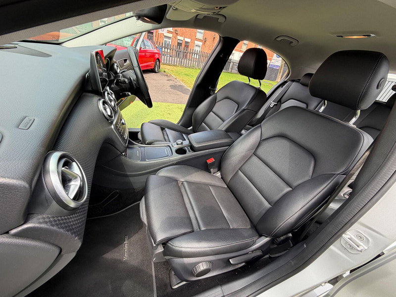 Mercedes-Benz A Class 1.6 A180 Sport (Executive) Hatchback 5dr Petrol 7G-DCT Euro 6 (s/s) (122 ps) 5dr Automatic 2026