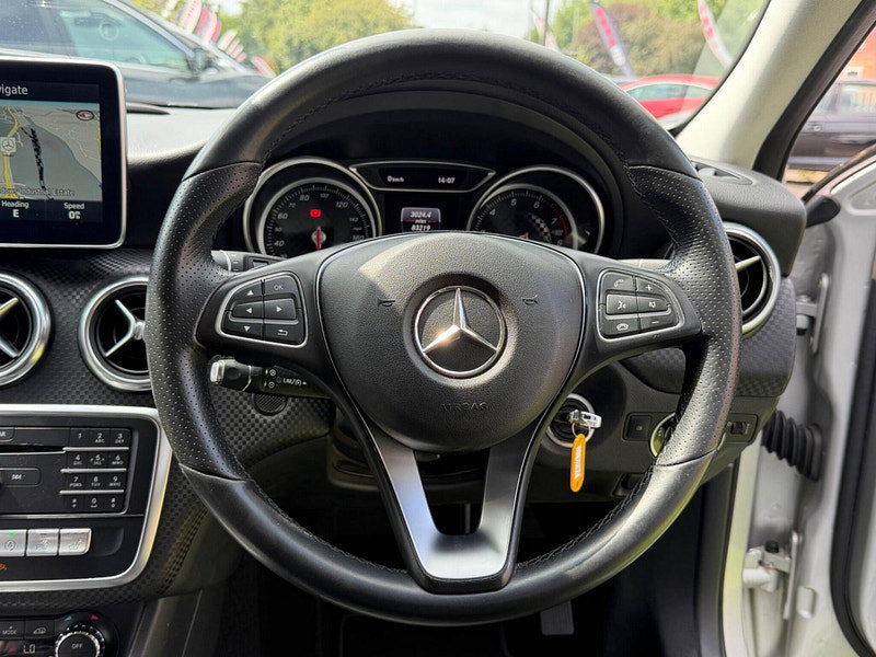 Mercedes-Benz A Class 1.6 A180 Sport (Executive) Hatchback 5dr Petrol 7G-DCT Euro 6 (s/s) (122 ps) 5dr Automatic 2026
