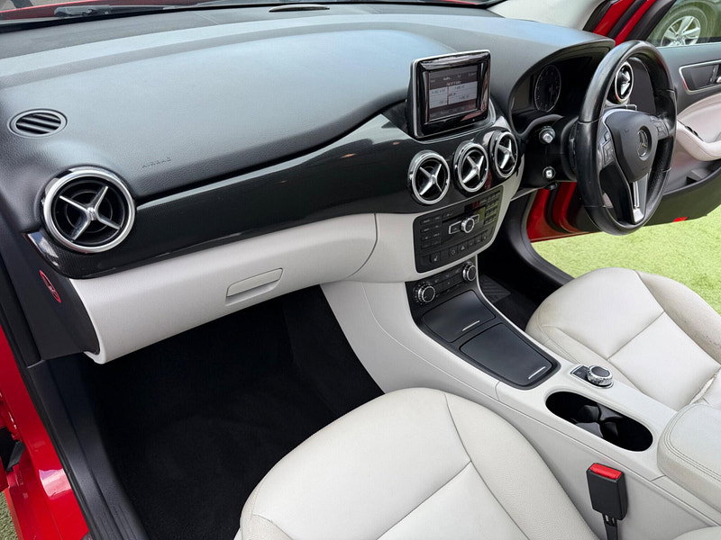 Mercedes-Benz B Class 1.6 B180 BlueEfficiency SE MPV 5dr Petrol 7G-DCT Euro 5 (s/s) (122 ps) 5dr Automatic 2026