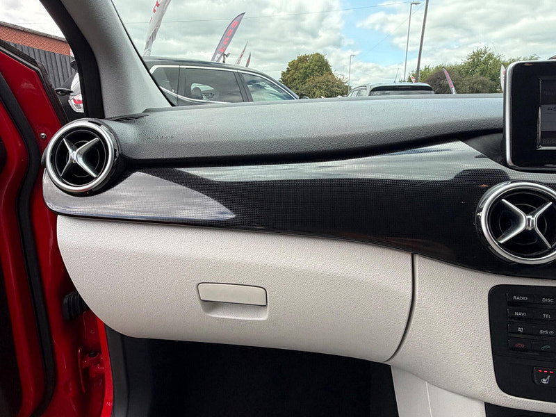 Mercedes-Benz B Class 1.6 B180 BlueEfficiency SE MPV 5dr Petrol 7G-DCT Euro 5 (s/s) (122 ps) 5dr Automatic 2026